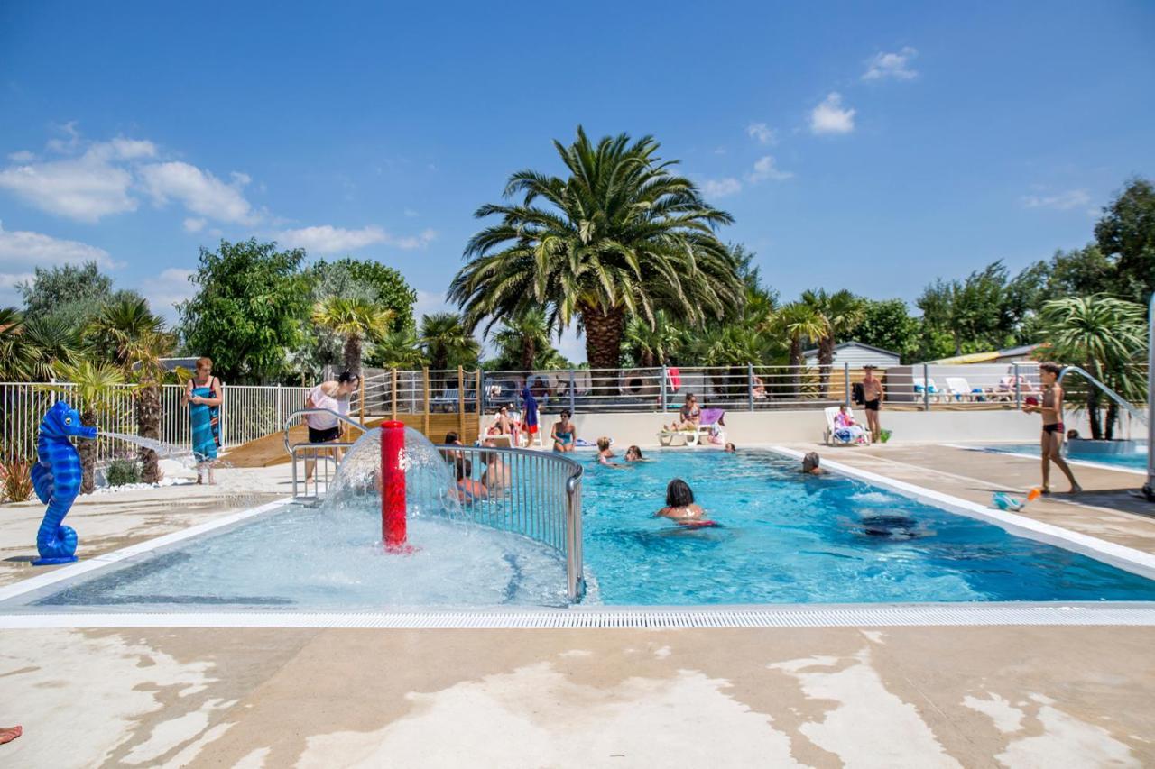 Camping Antioche D'Oleron La Brée-les-Bains エクステリア 写真